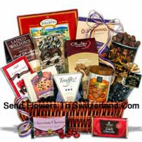 Hamper Containing Exclusive Goodies